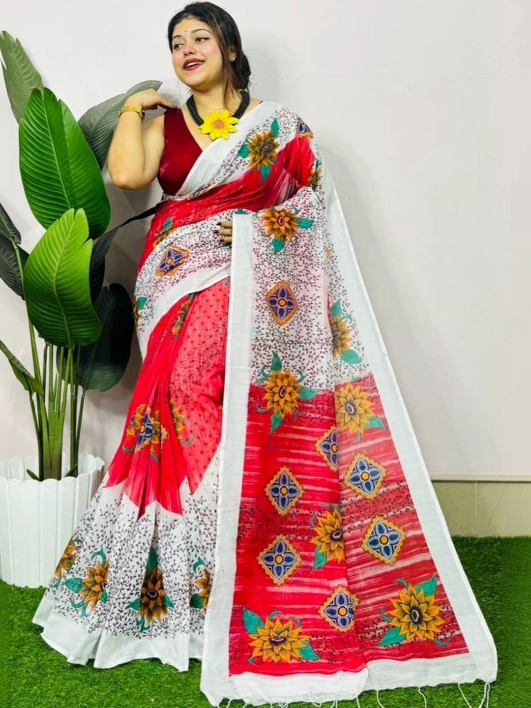 KALINI Floral Pure Cotton Khadi Saree thumbnail 4