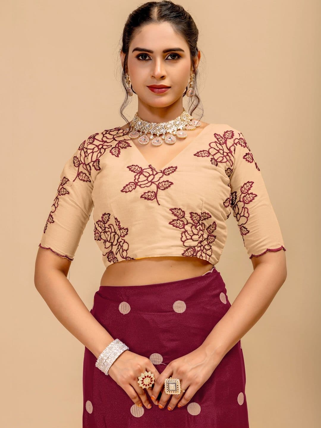 Saanvi Embellished Embroidered Poly Georgette Saree thumbnail 3