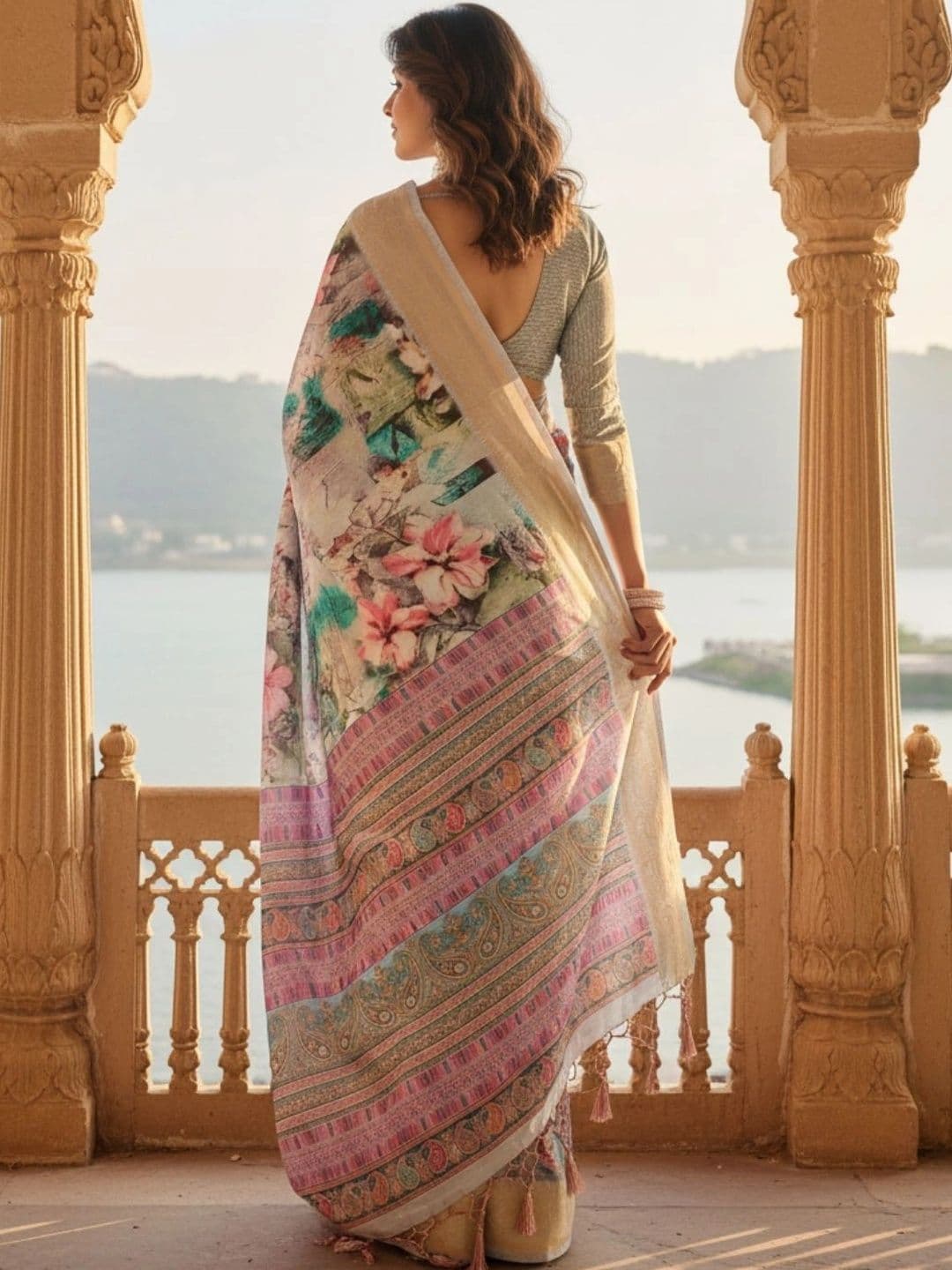 Mitera Floral Silk Blend Designer Saree thumbnail 2