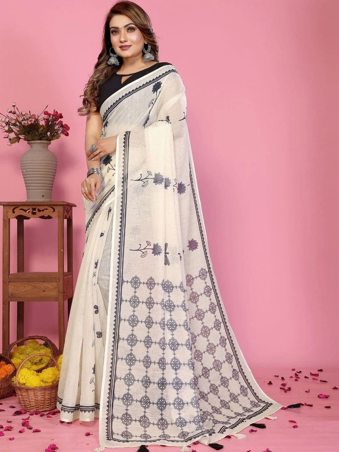 Mitera Warli Linen Blend Designer Saree thumbnail 4