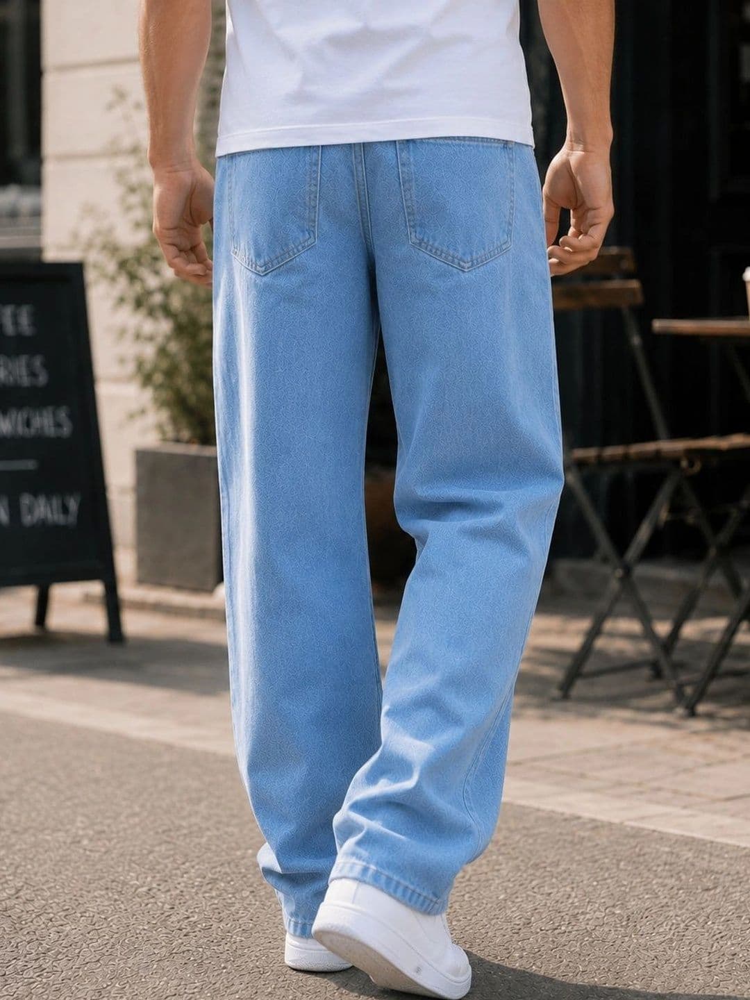 DENIM HAWK Men Classic Straight Fit Mid-Rise Stretchable Jeans thumbnail 4