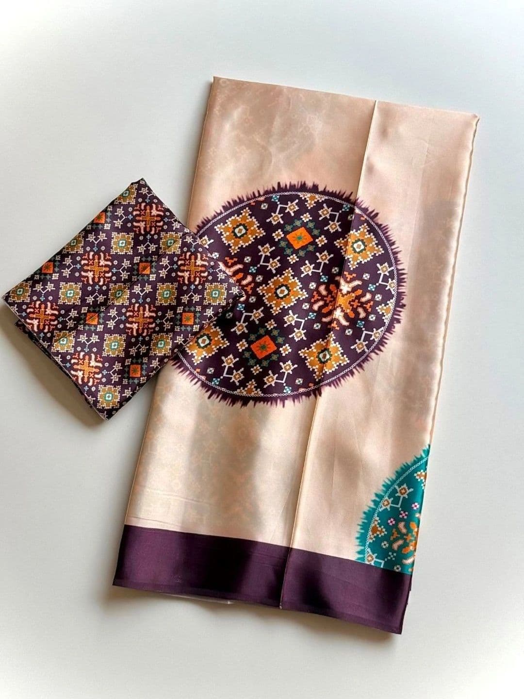DHANLAXMI SAREES Ethnic Motifs Satin Patola Saree thumbnail 3
