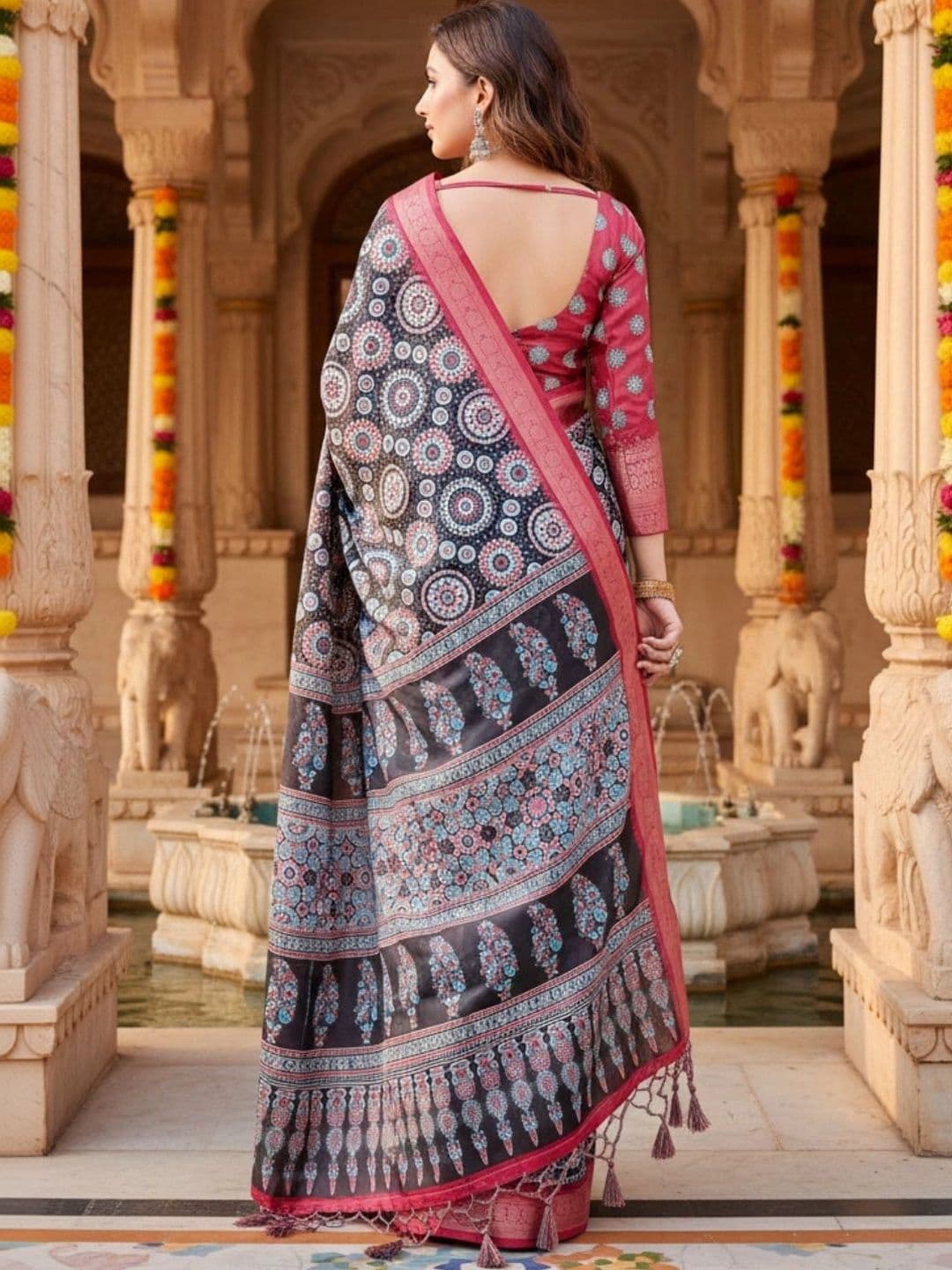 Mitera Kalamkari Silk Blend Designer Saree thumbnail 3
