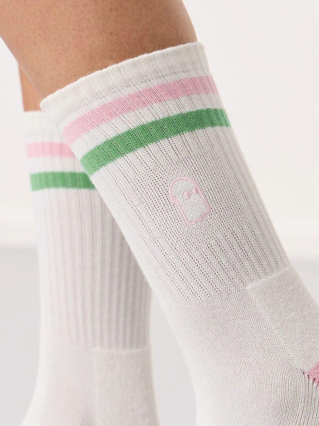 The Souled Store Unisex Cotton Blend Patterned Above Ankle Socks thumbnail 3