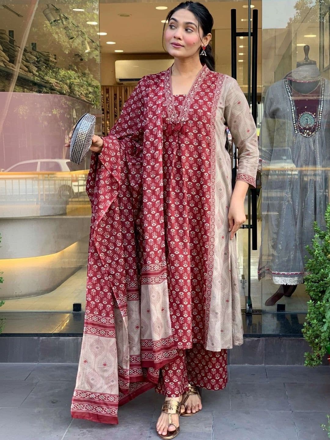 YAGNIK FASHION Women Ethnic Motifs Printed Regular Kurta with Pyjamas & With Dupatta - view 1
