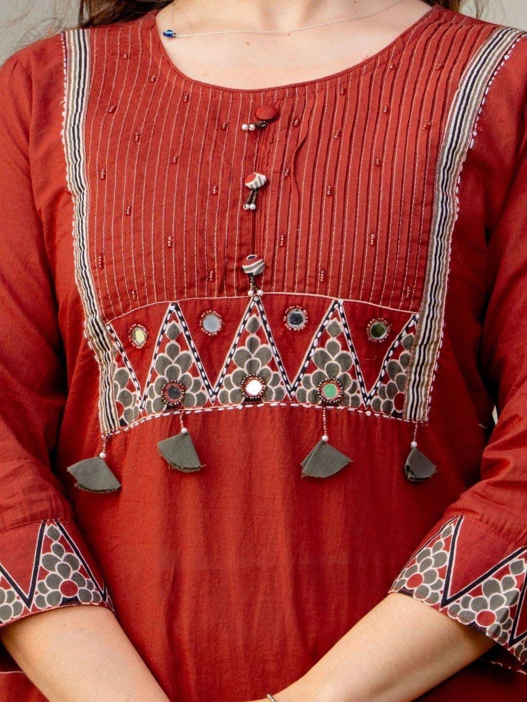 Amayra Women Ethnic Motifs Printed Panelled Mirror Work Pure Cotton Kurta with Trousers & With Dupatta thumbnail 5
