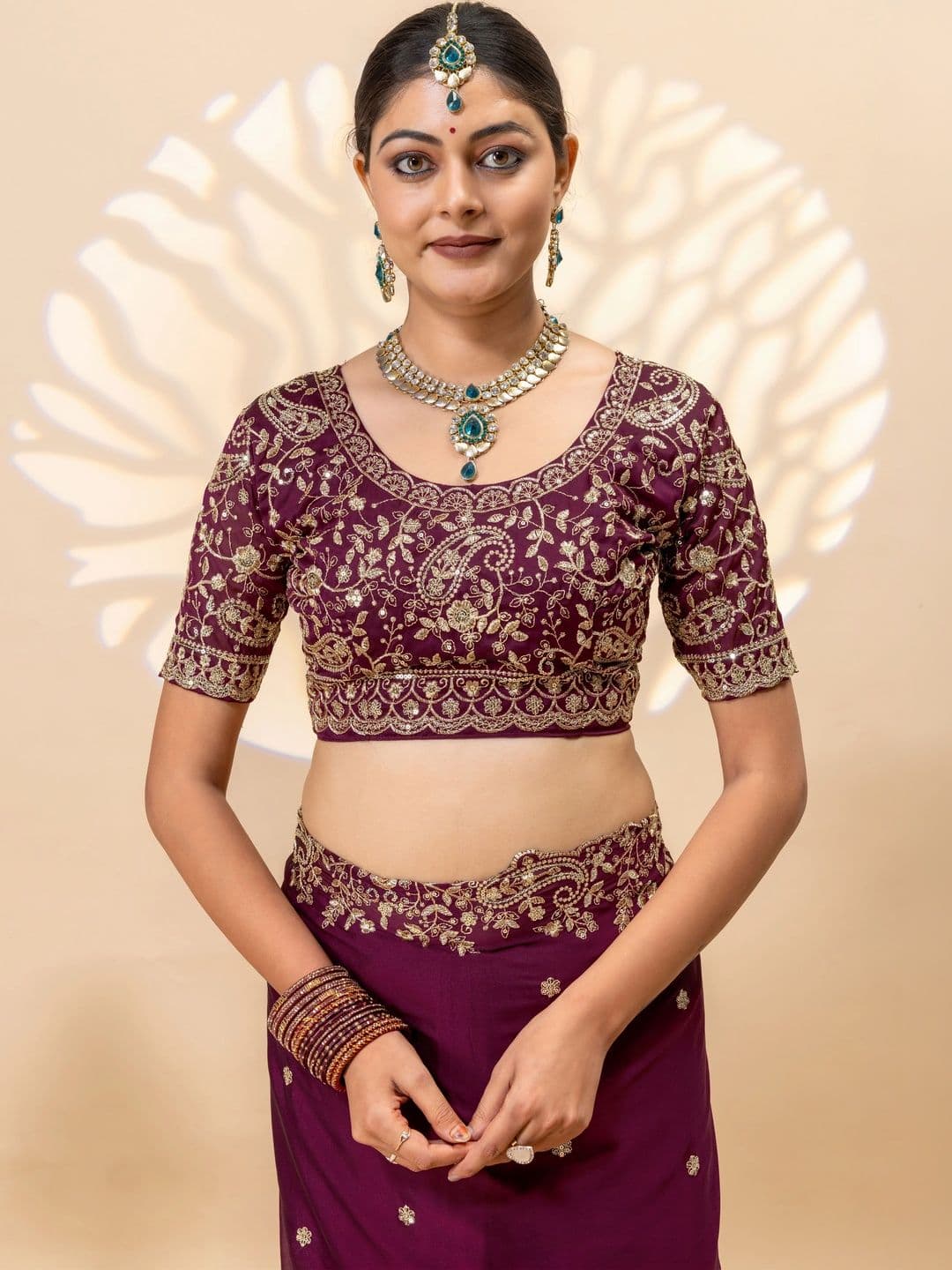 LabelVASTRA Embellished Embroidered Silk Blend Saree thumbnail 5