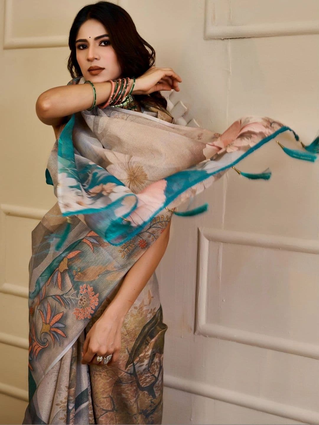 Mitera Floral Tissue Designer Saree thumbnail 5