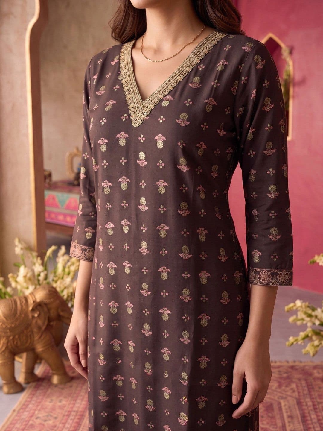 Rangita Women Ethnic Motifs Printed Gotta Patti Kurta thumbnail 4