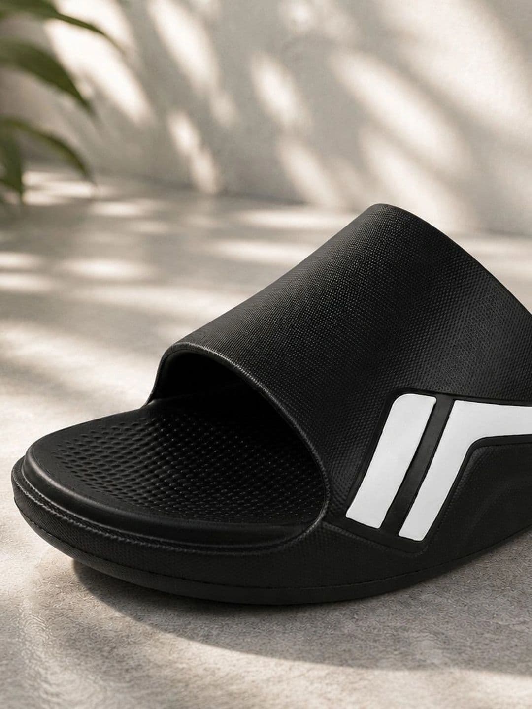 TRV Men Printed Sliders thumbnail 7
