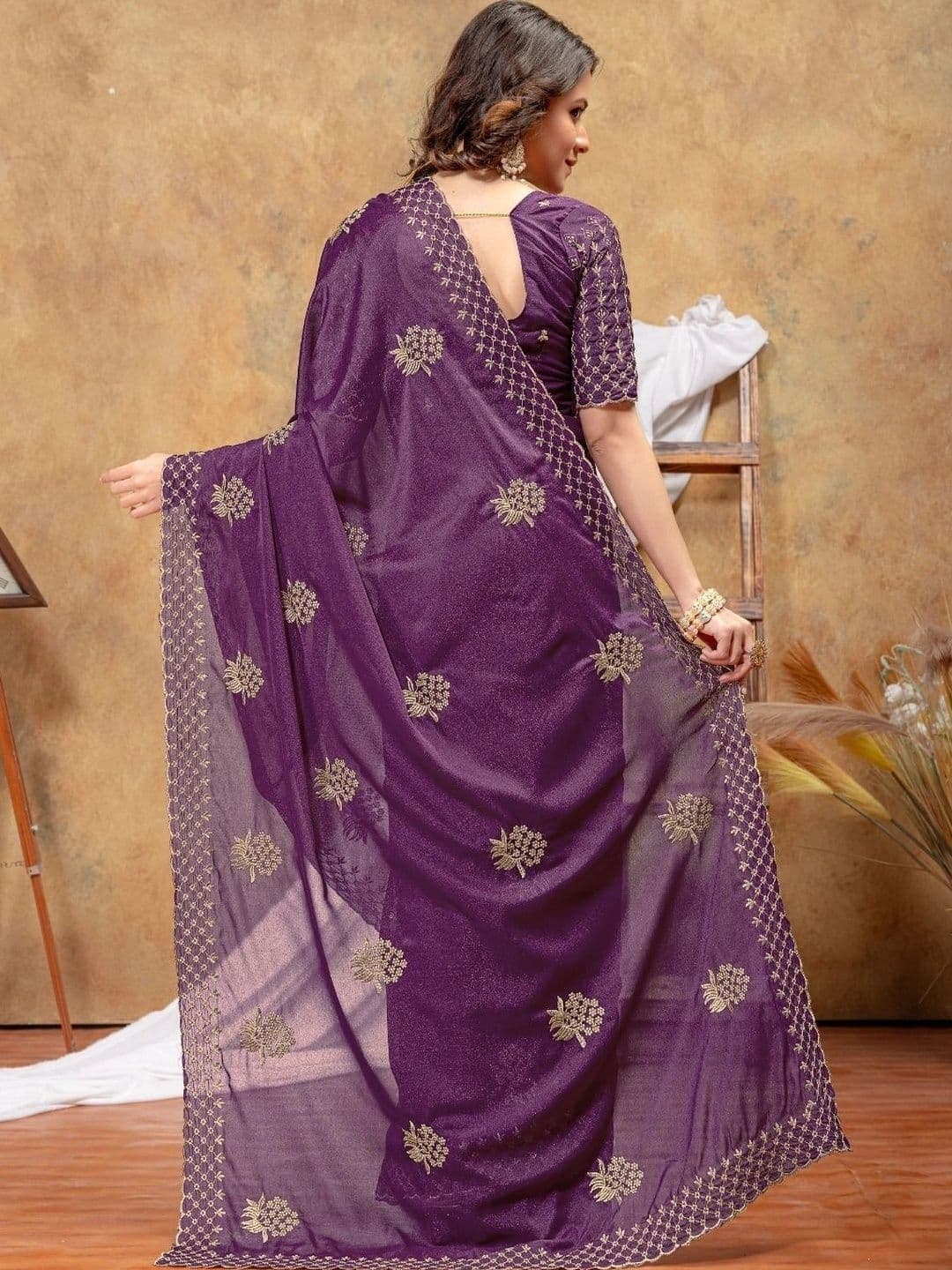 Vastra Drape Floral Embroidered Poly Georgette Saree thumbnail 2