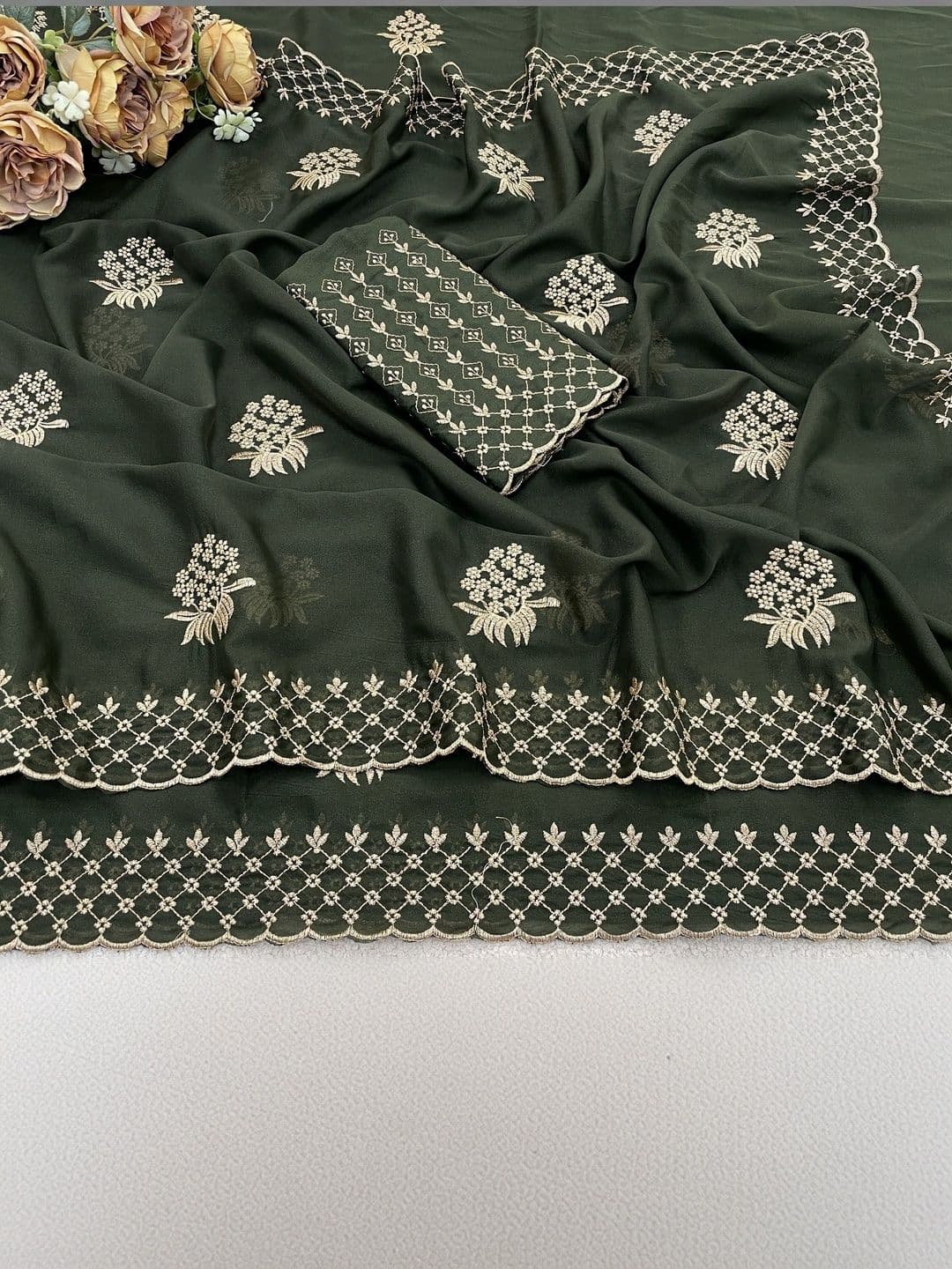 LabelVASTRA Embellished Embroidered Poly Georgette Saree thumbnail 3