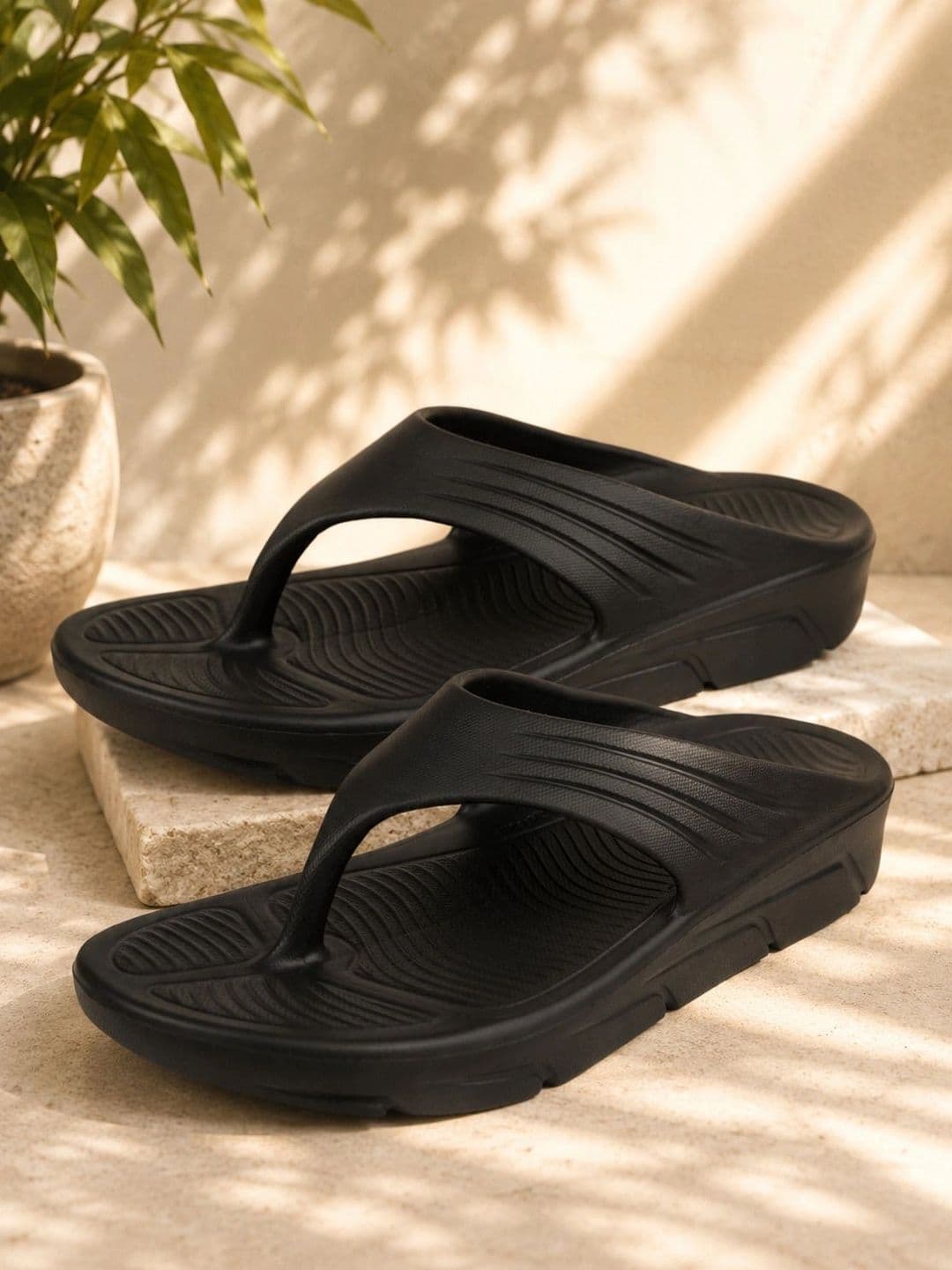 TRV Men Thong Flip-Flops thumbnail 2