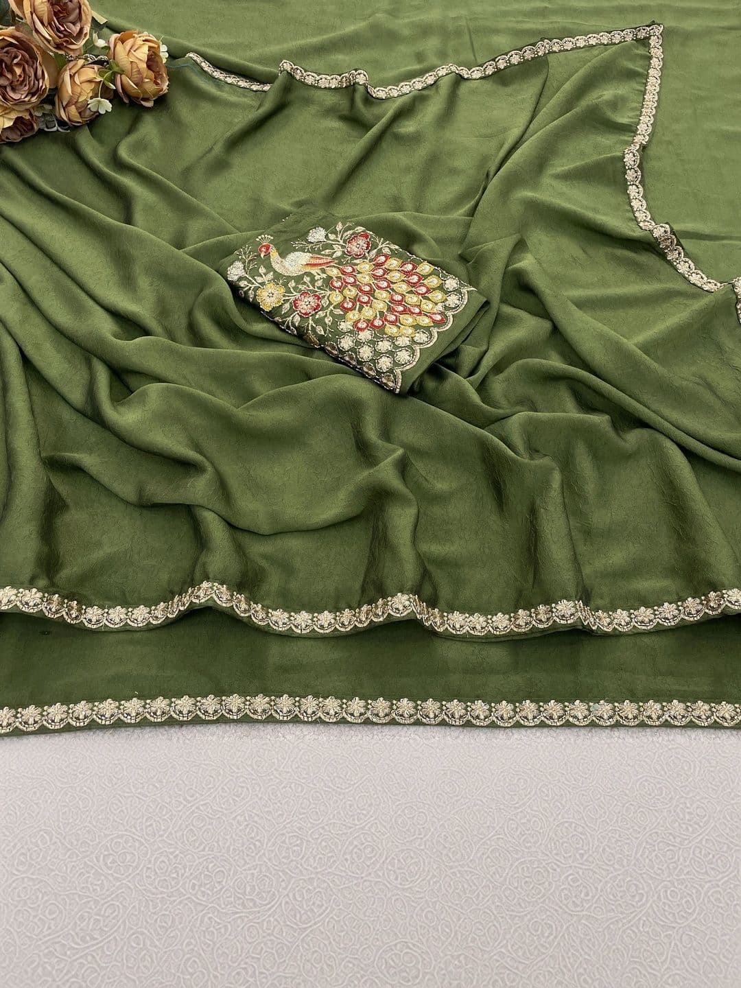 Saanvi Embellished Embroidered Poly Georgette Saree thumbnail 3