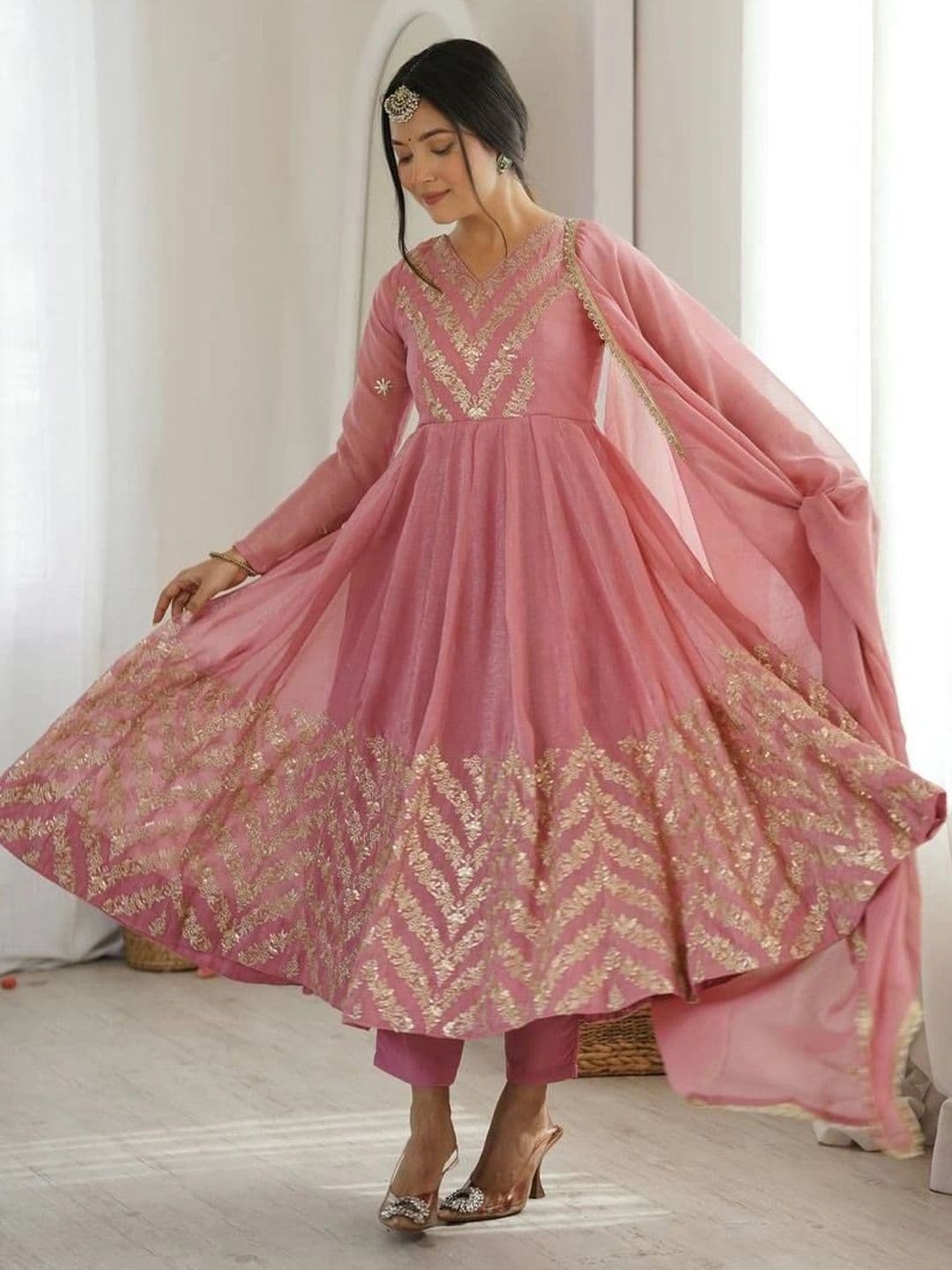 NORAFLEX Women Tiered Gotta Patti Pure Silk Kurta with Trousers & With Dupatta - view 1