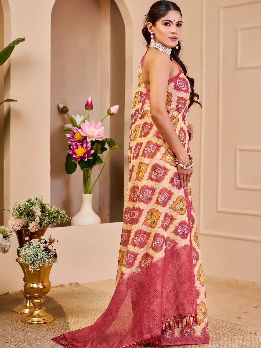 Mitera Ethnic Motifs Tissue Designer Saree thumbnail 2