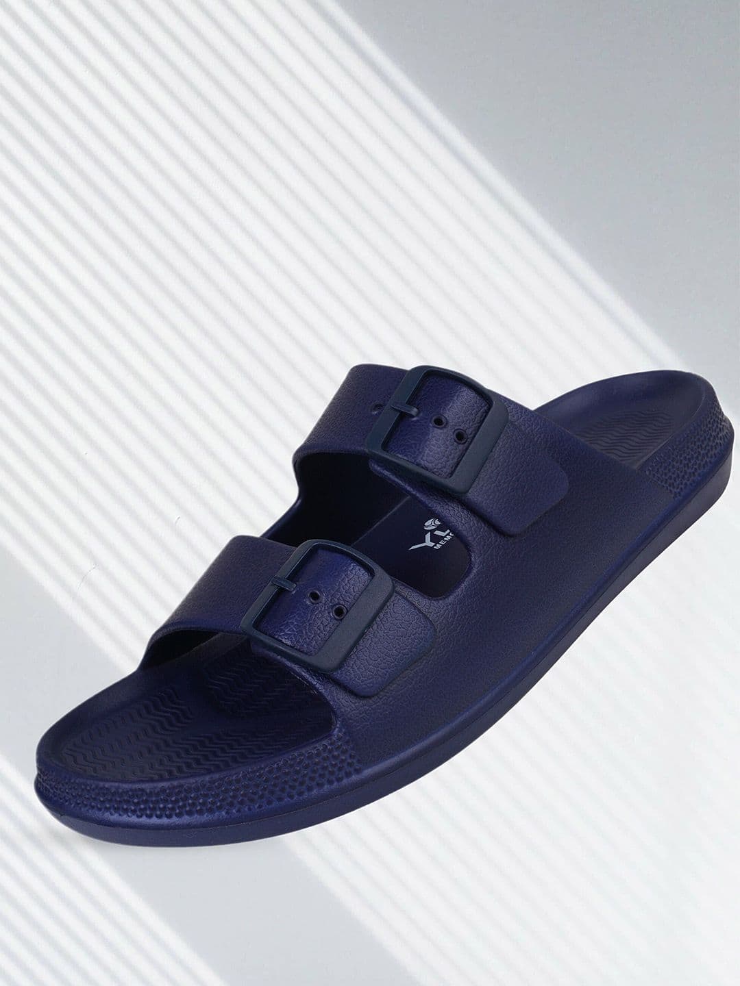TRV Men Buckle Detailed Slip On Flip Flops thumbnail 2