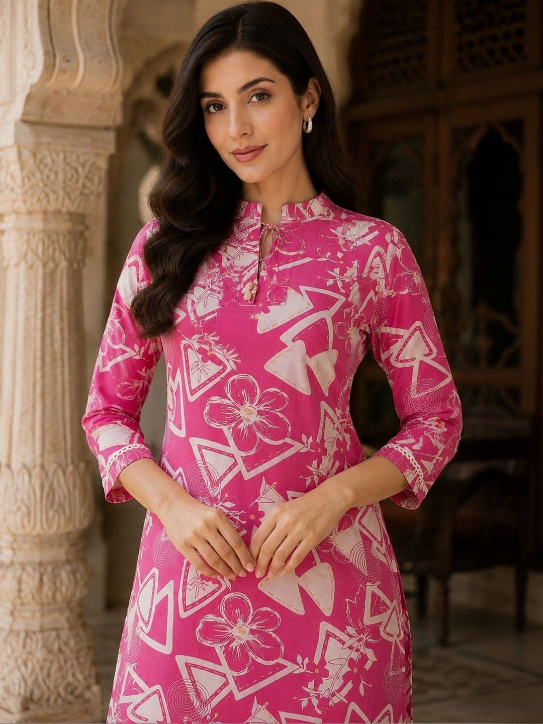Bunai Women Printed Regular Kurta with Palazzos thumbnail 5