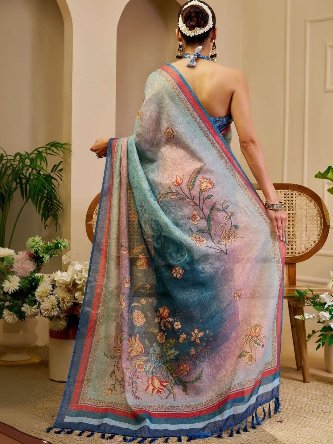 Mitera Floral Tissue Designer Saree thumbnail 5
