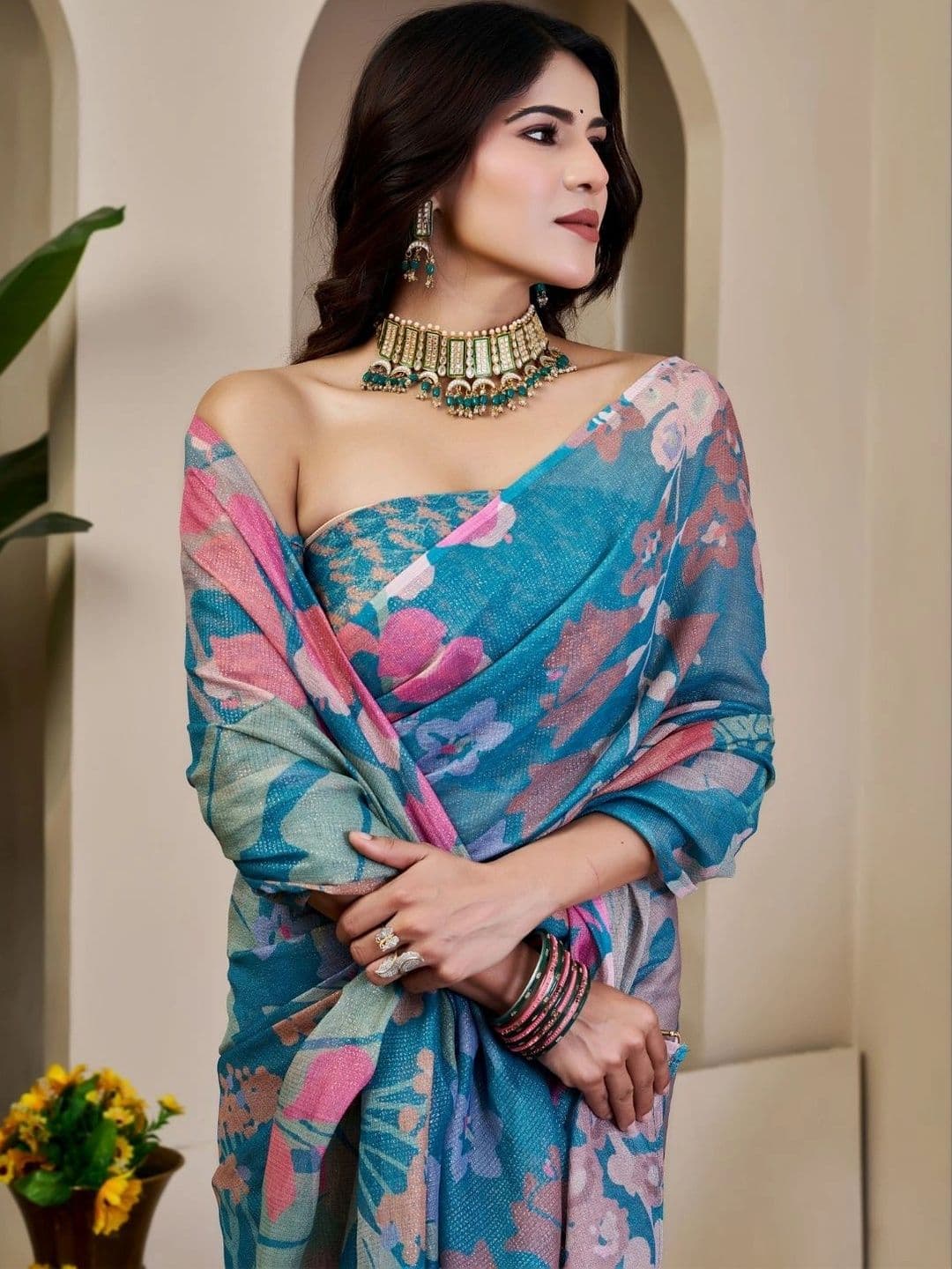 Mitera Floral Tissue Designer Saree thumbnail 4