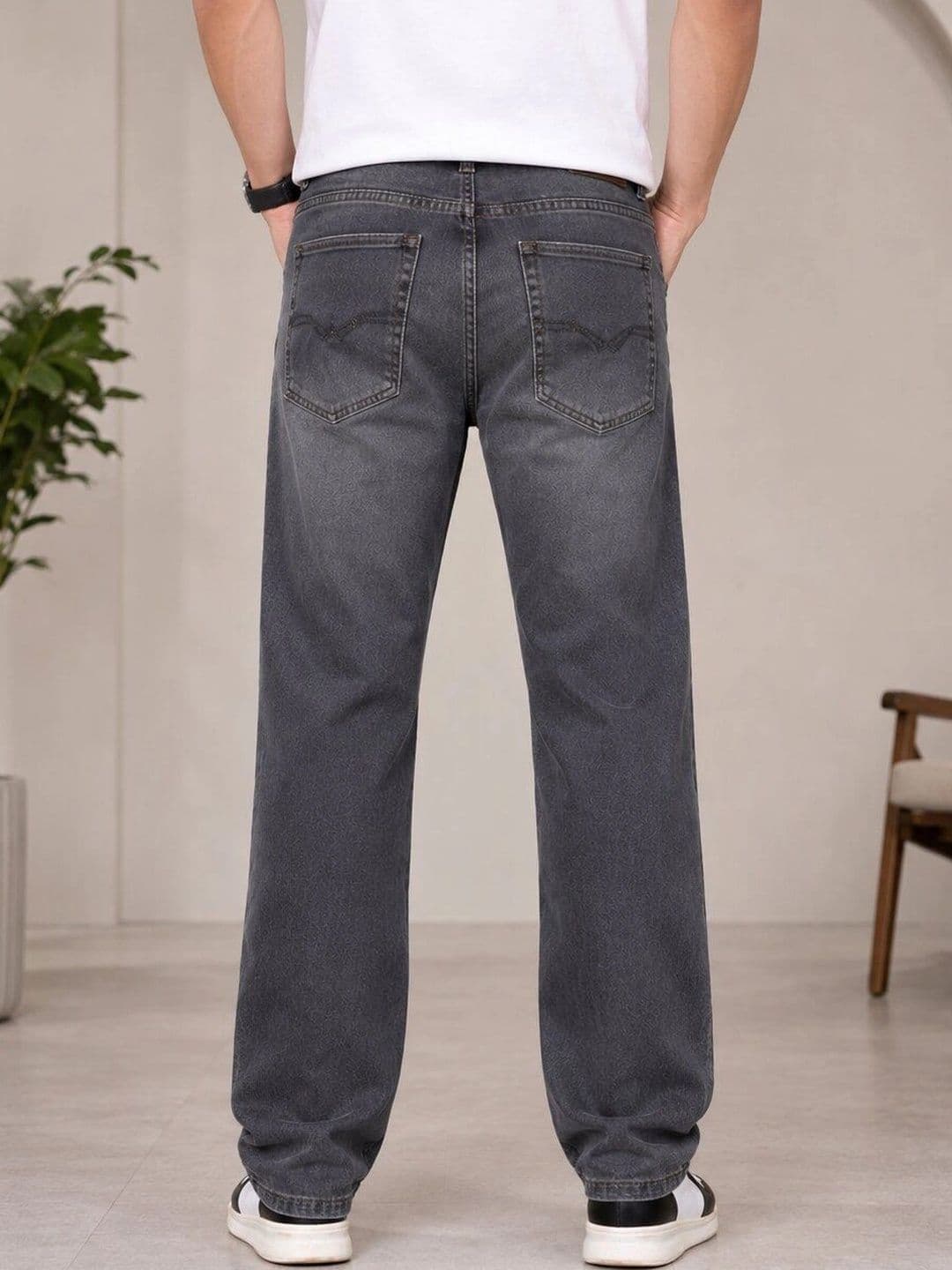 HIGH DENIM Men Straight Fit Mid-Rise Stretchable Jeans thumbnail 4