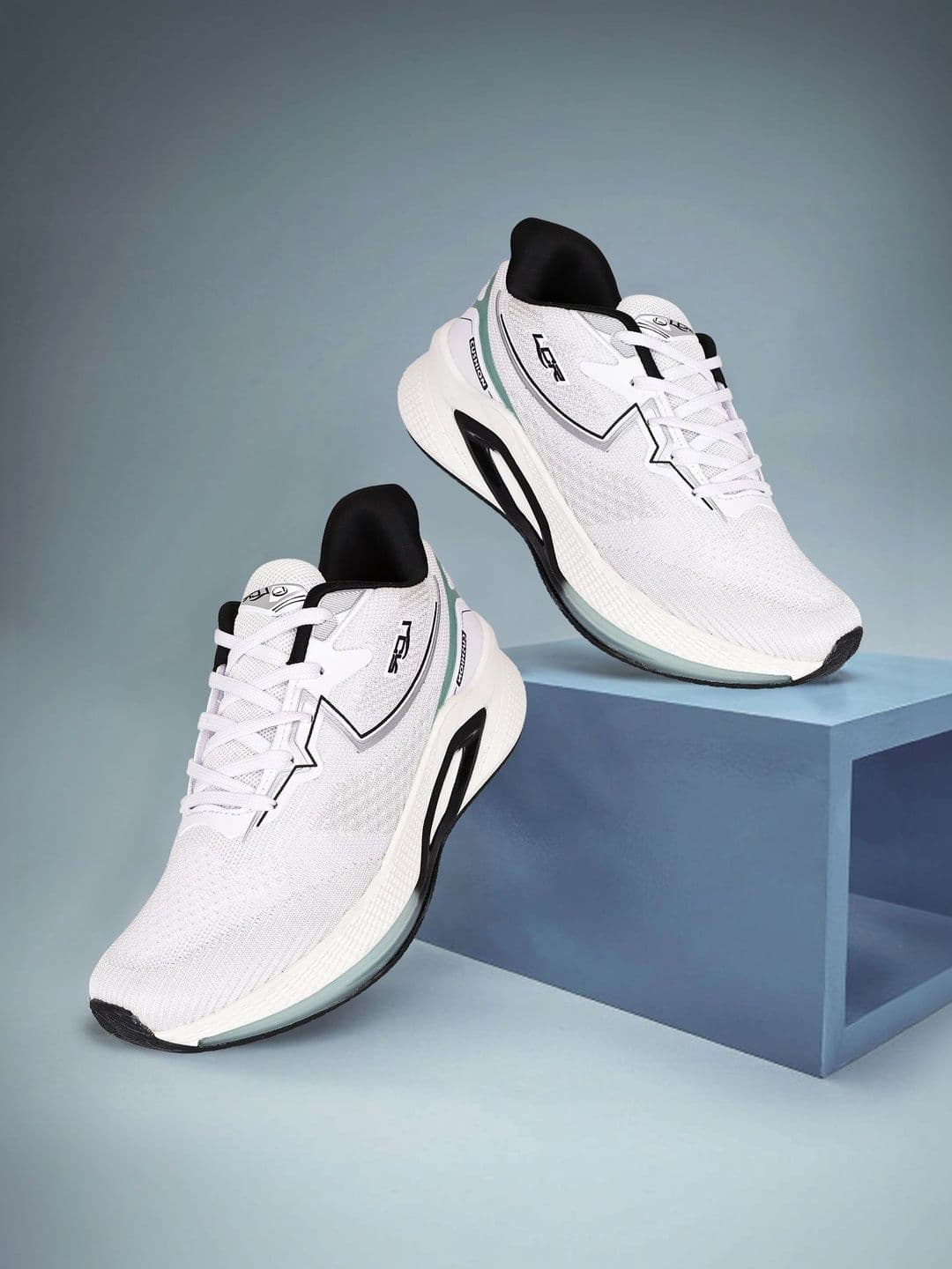 Lancer Men Mesh Running Non-Marking Shoes - view 1