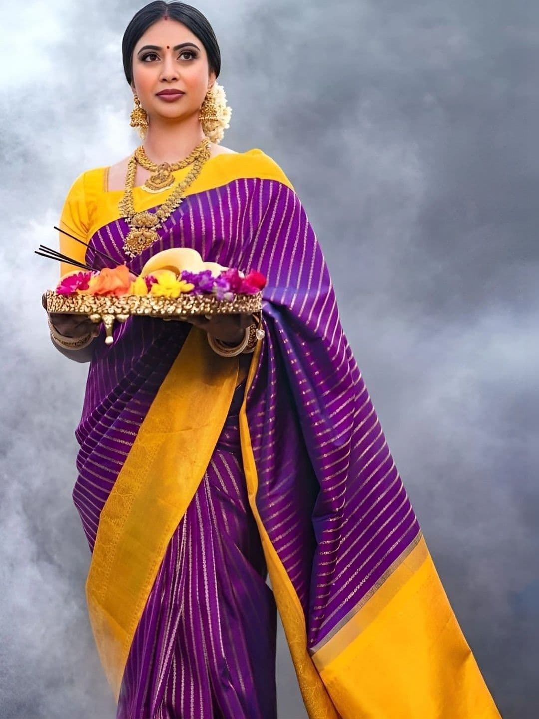 MISS WEARS Striped Zari Silk Blend Saree thumbnail 4