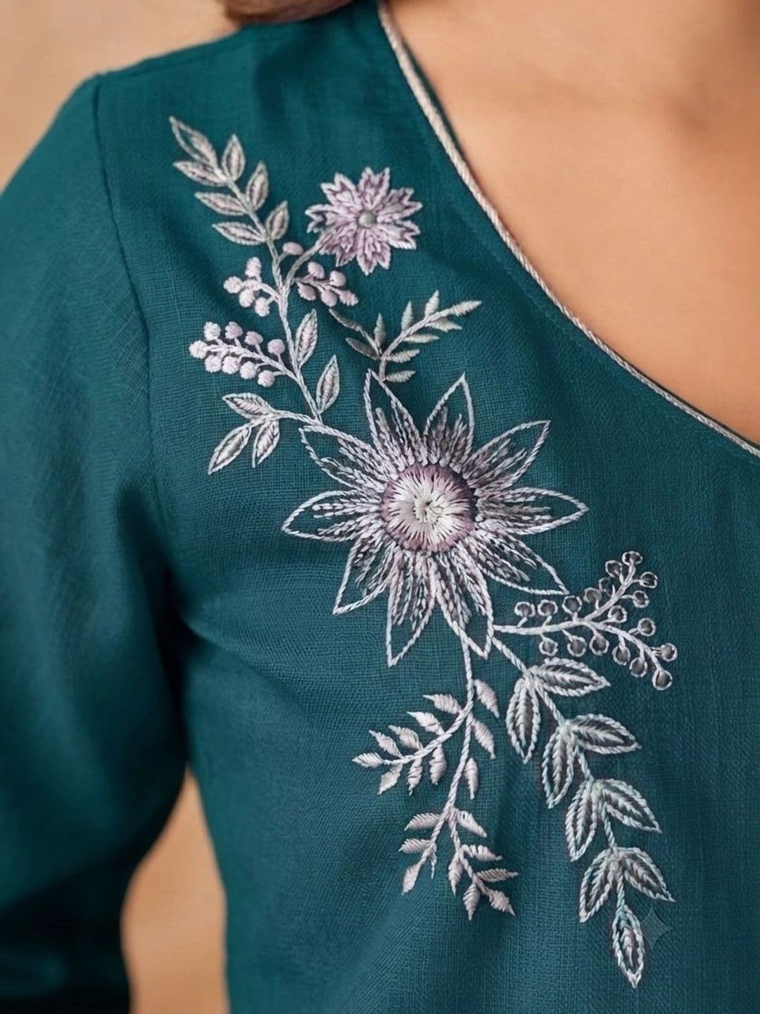 Anouk Women Ethnic Motifs Embroidered Regular Thread Work Kurta with Trousers & With Dupatta thumbnail 4
