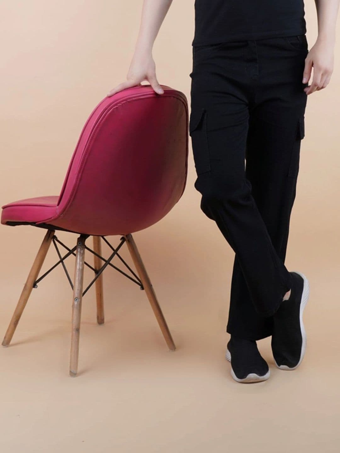 HERE&NOW Men's Jet Black Mid-Rise Straight Fit Cargo Pants - view 1