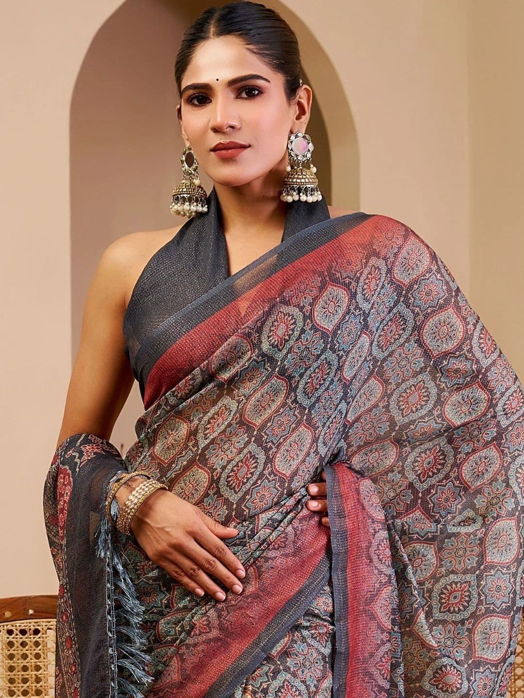 Mitera Floral Tissue Designer Saree thumbnail 6