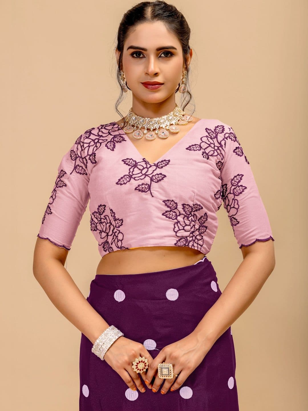 Saanvi Embellished Embroidered Poly Georgette Saree thumbnail 2