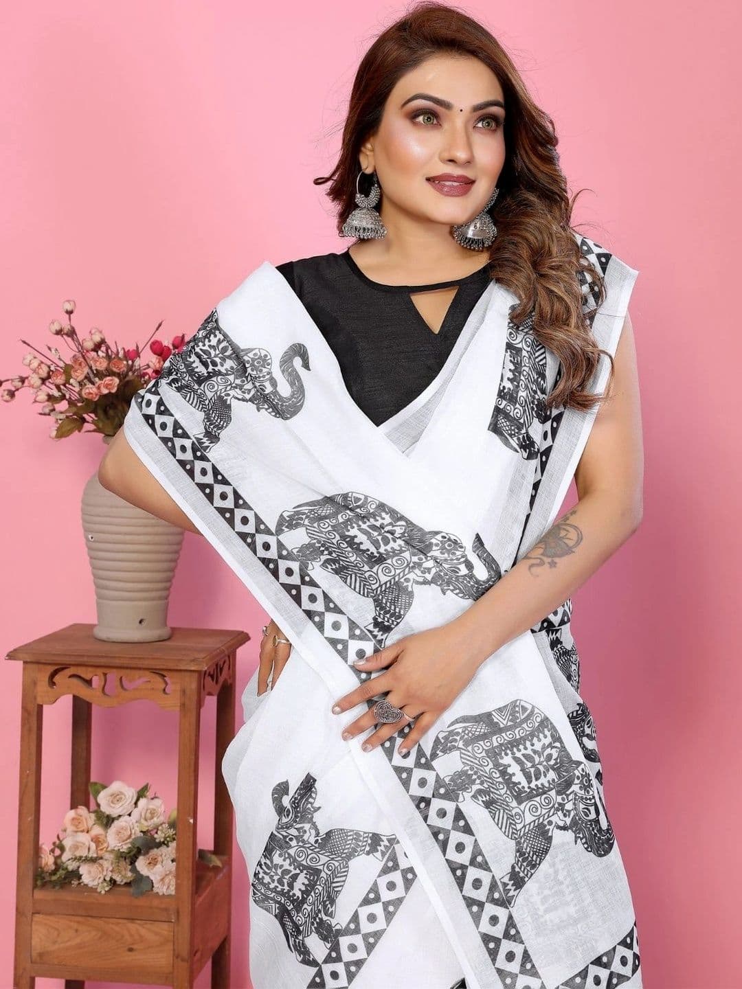 Mitera Warli Linen Blend Designer Saree thumbnail 3