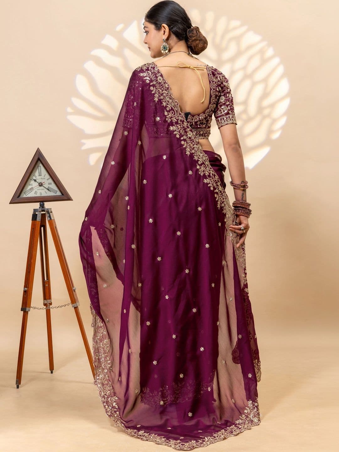 LabelVASTRA Embellished Embroidered Silk Blend Saree thumbnail 2