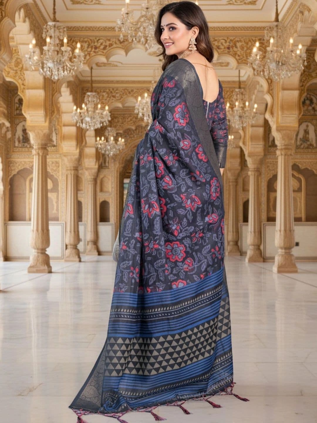 Mitera Floral Silk Blend Designer Saree thumbnail 4