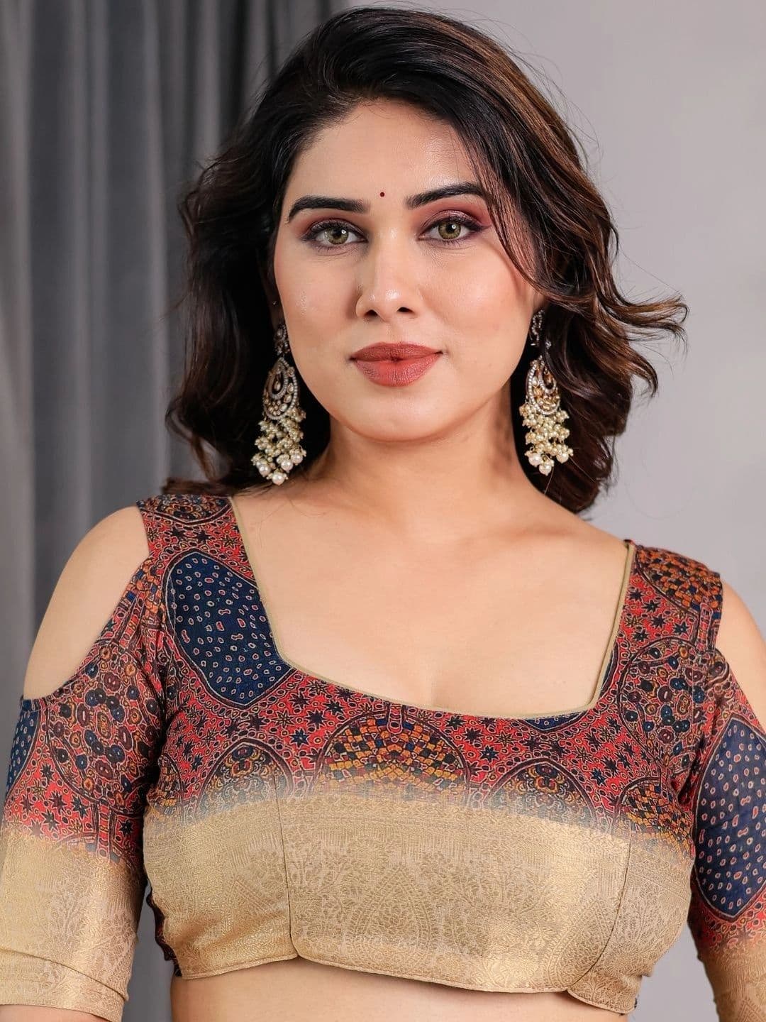Mitera Kalamkari Silk Blend Designer Saree thumbnail 5