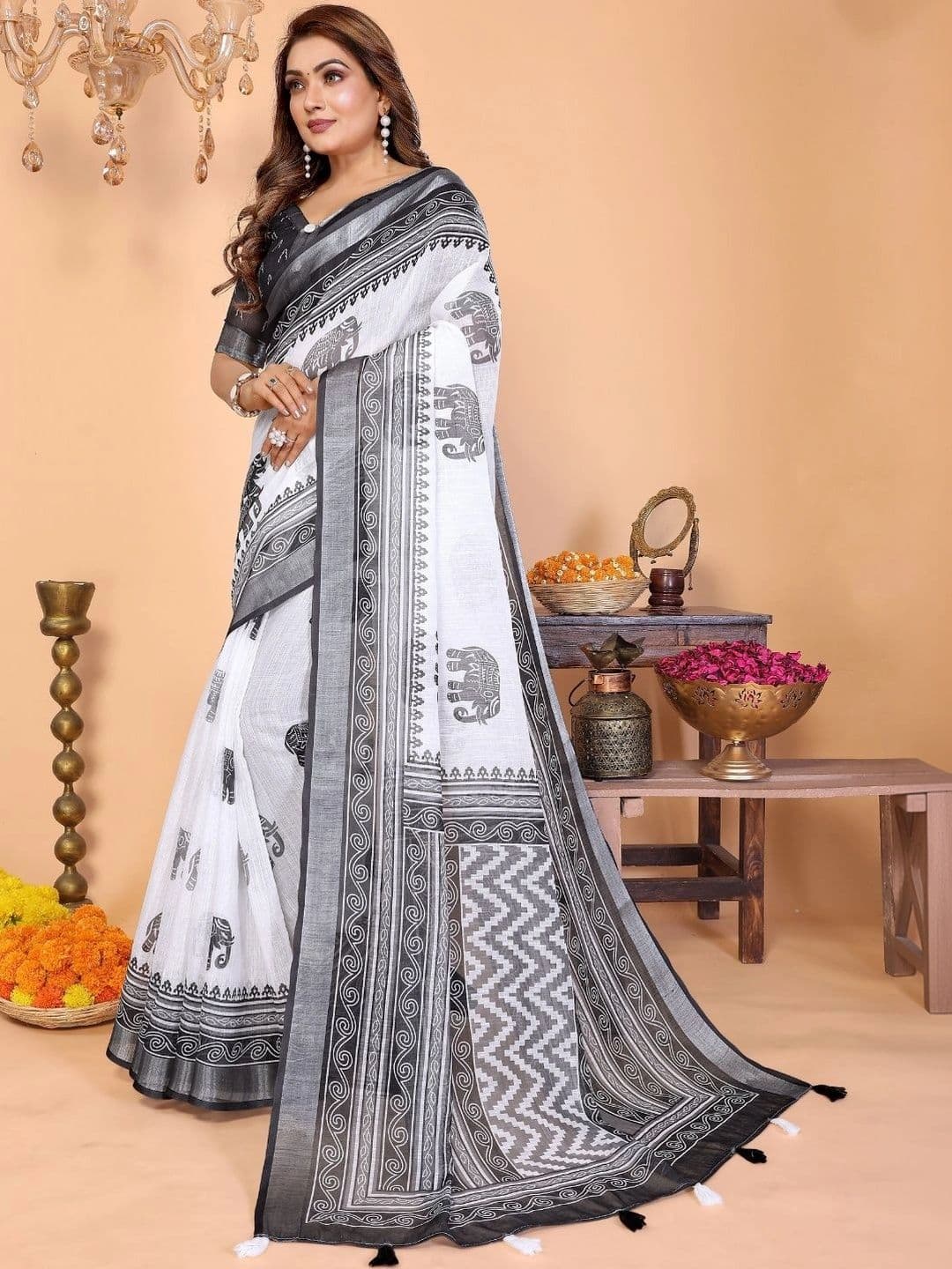 Mitera Warli Linen Blend Designer Saree thumbnail 2