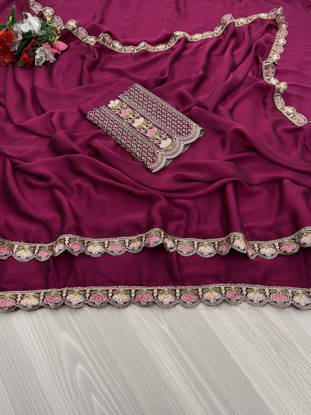 Saanvi Embroidered Silk Blend Saree thumbnail 5