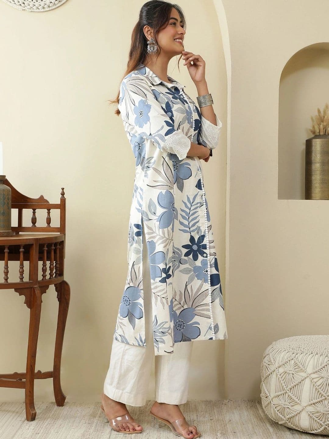 Anouk Women Floral Printed Floral Kurta thumbnail 3