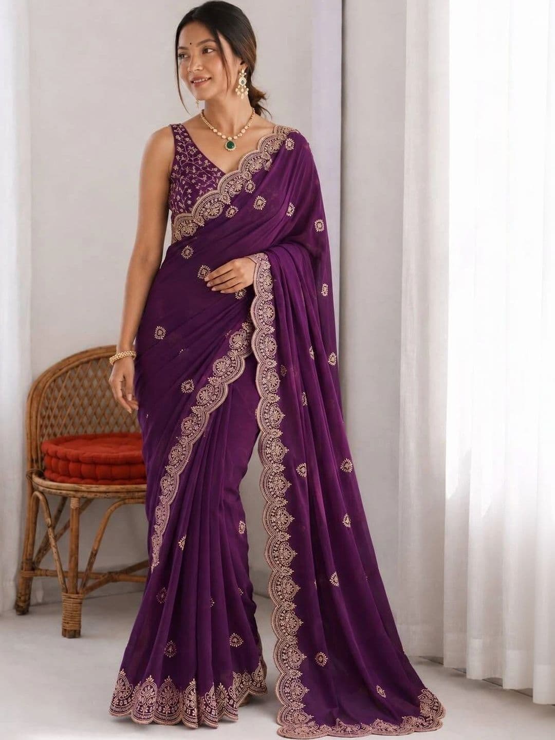 Saanvi Floral Embroidered Poly Georgette Saree - view 1