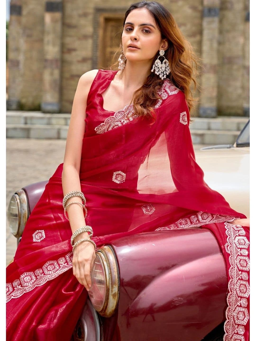Dhaaga Ghar Woven Design Embroidered Saree thumbnail 4