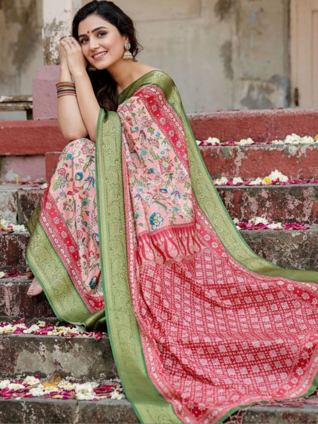 Mitera Floral Silk Blend Designer Saree thumbnail 3