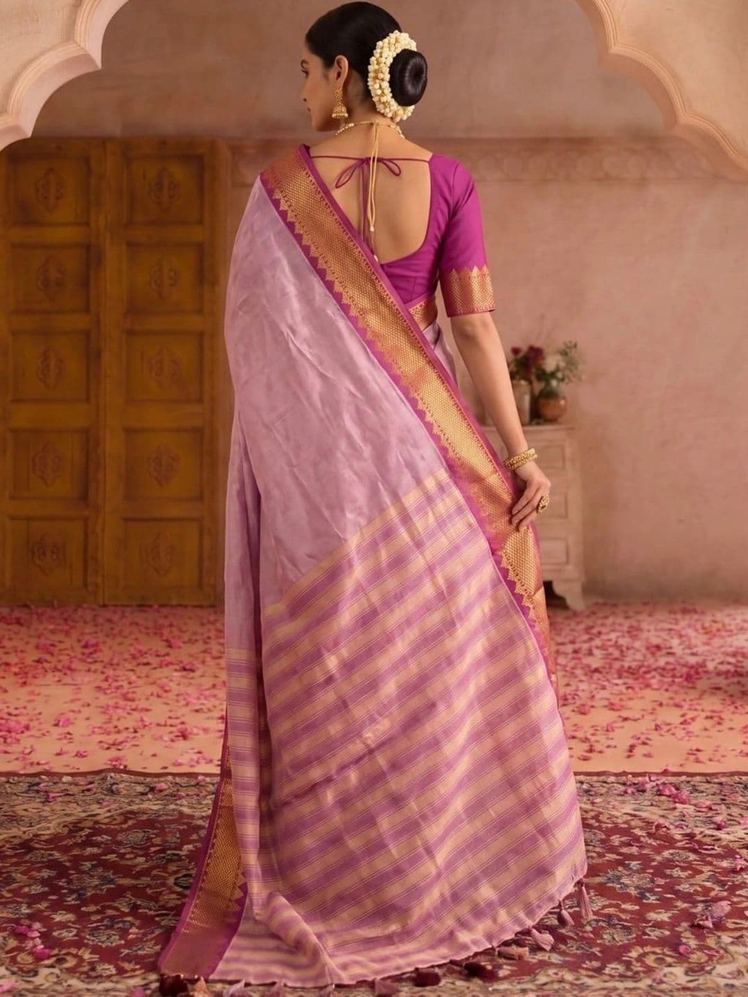 SAMANTHA Striped Zari Silk Blend Banarasi Saree thumbnail 5