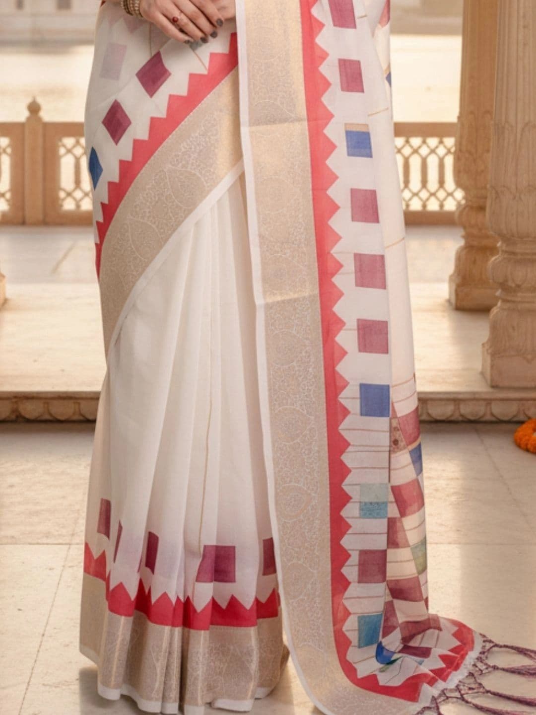 Mitera Silk Blend Designer Saree thumbnail 2