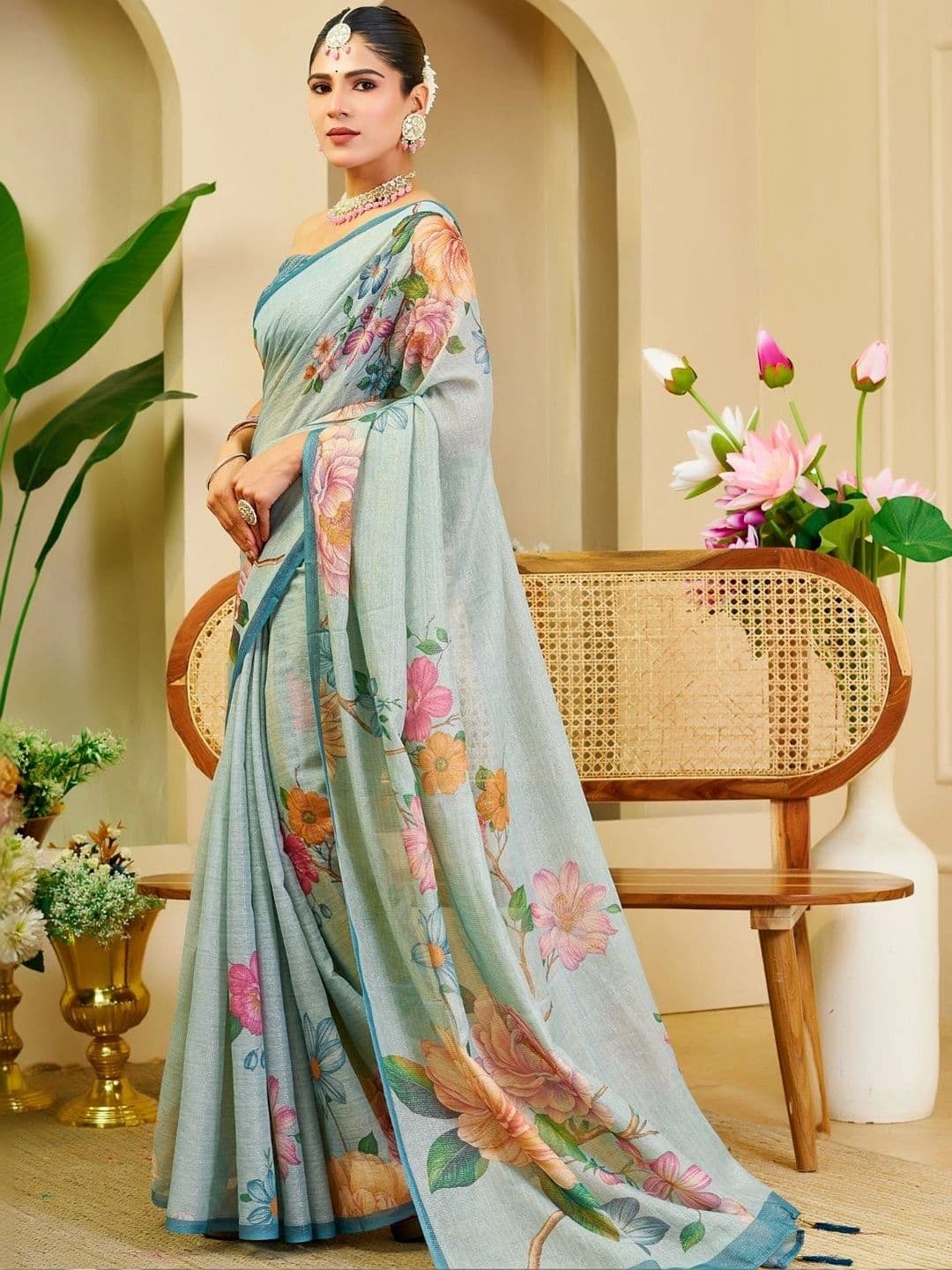 Mitera Floral Tissue Designer Saree thumbnail 2