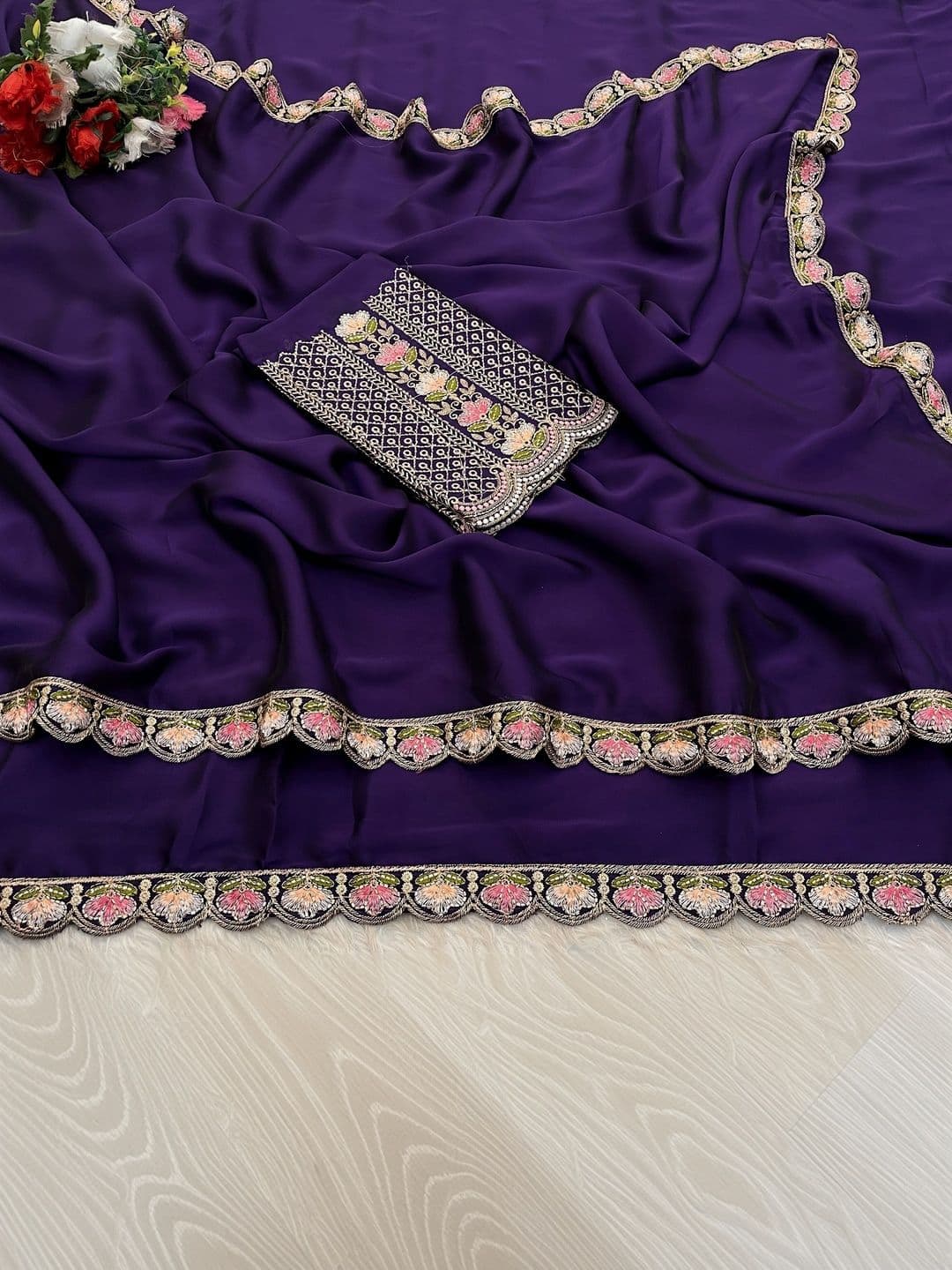 Saanvi Embroidered Silk Blend Saree thumbnail 4
