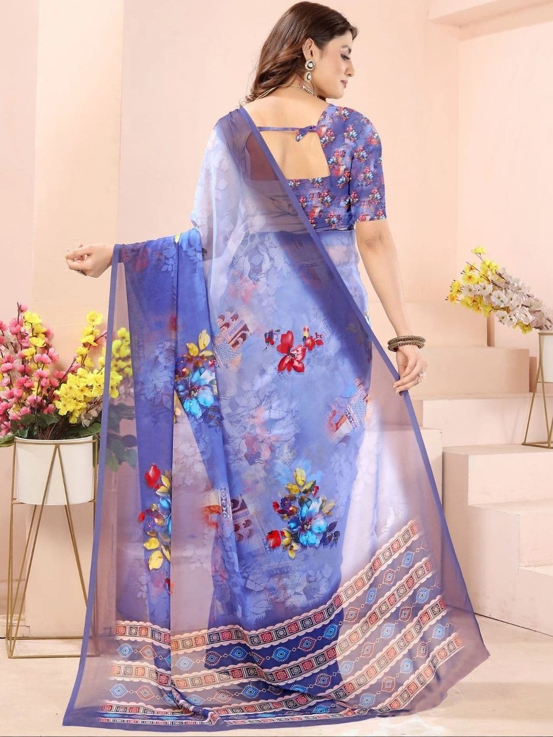 Mitera Floral Pure Georgette Designer Saree thumbnail 4