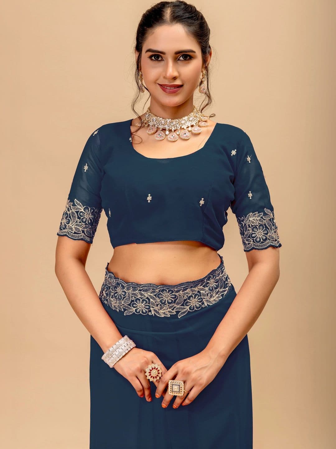 Saanvi Floral Embroidered Poly Georgette Saree thumbnail 2