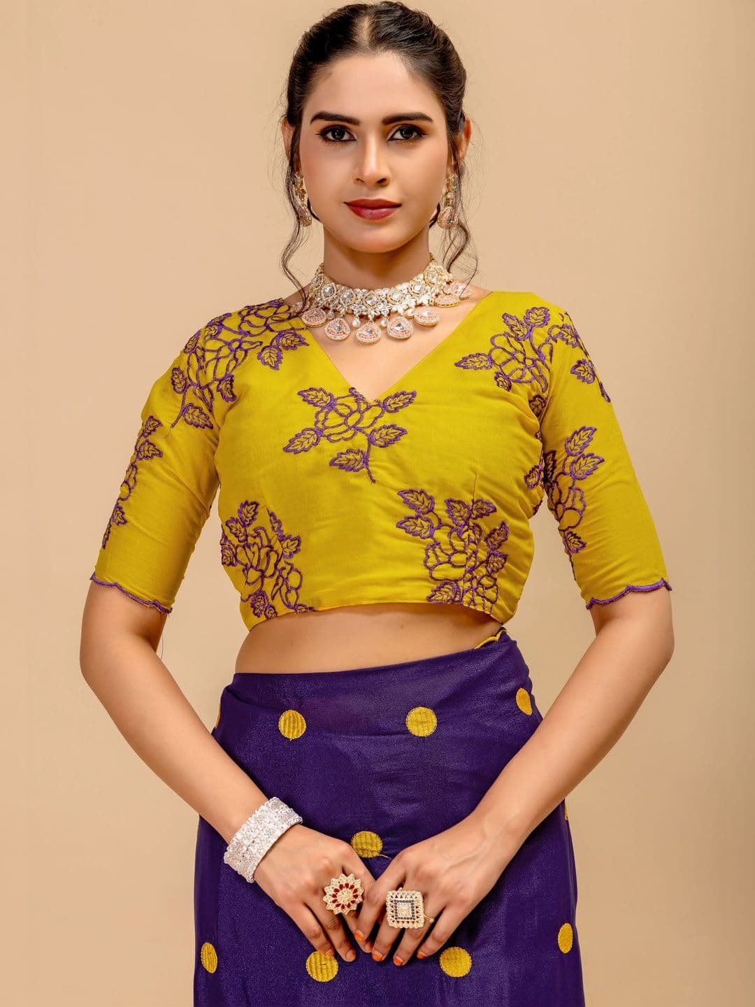 Saanvi Embellished Embroidered Poly Georgette Saree thumbnail 2
