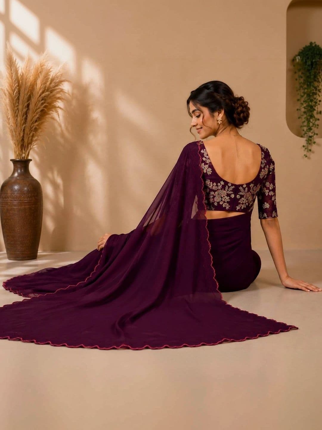 Saanvi Floral Embroidered Poly Georgette Saree thumbnail 3