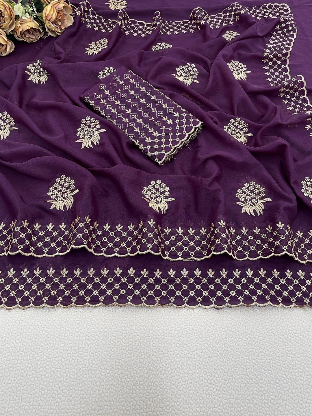 LabelVASTRA Floral Embroidered Poly Georgette Saree thumbnail 3